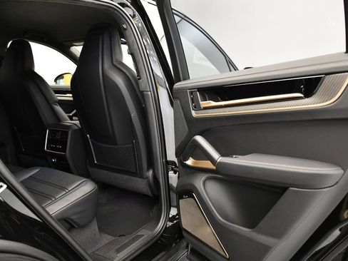 New 2026 Porsche Cayenne Turbo GT AWD/4WD image 54