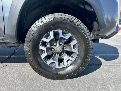 Used 2023 Toyota Tacoma TRD Off-Road image 29