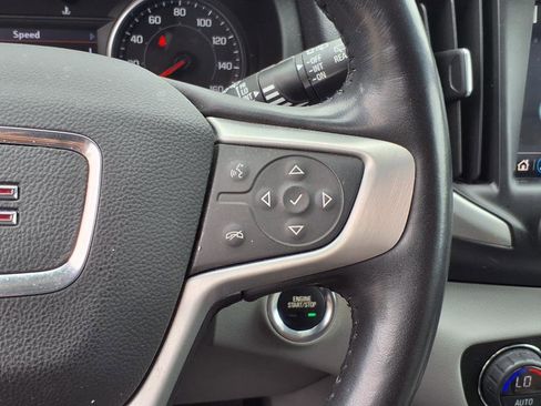 Certified 2022 GMC Terrain SLT w/ Infotainment Package II image 15