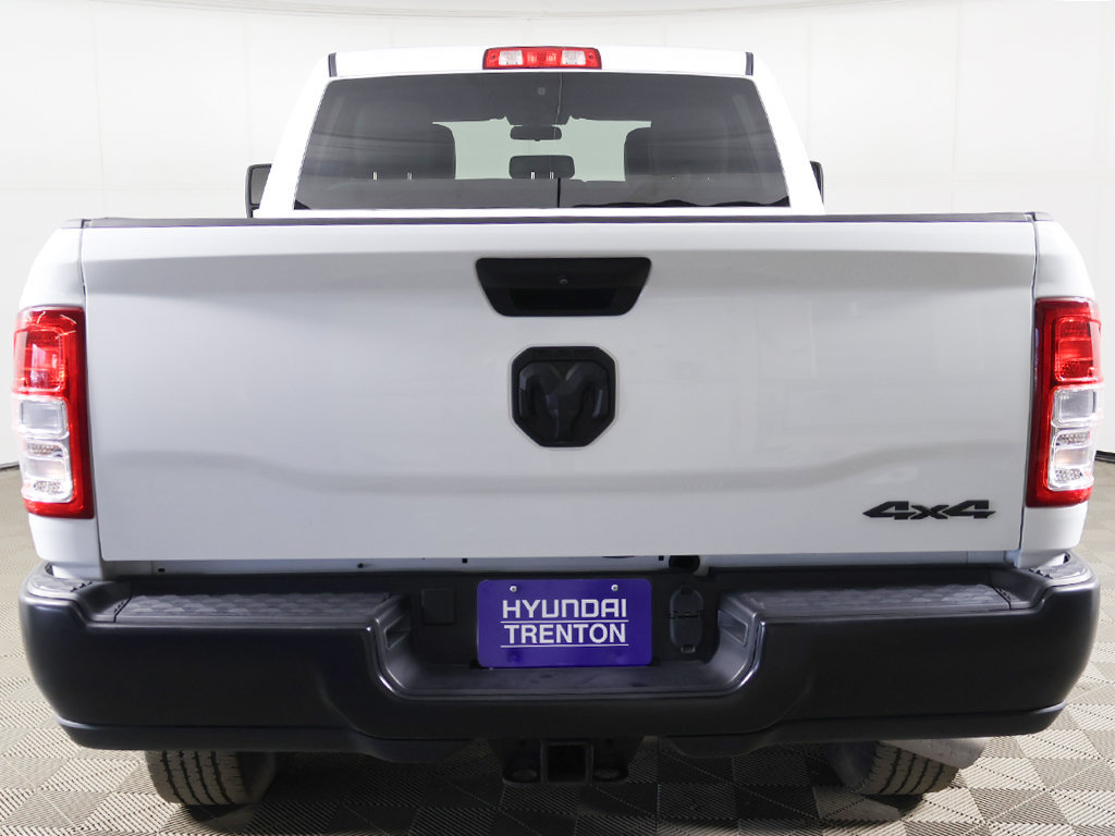 Used 2024 RAM 3500 Tradesman w/ Cold Weather Group AWD/4WD image 9