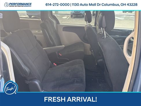 Used 2012 Chrysler Town & Country Touring w/ Entertainment Group #1 image 15