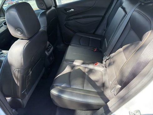 Used 2021 Chevrolet Equinox Premier image 9