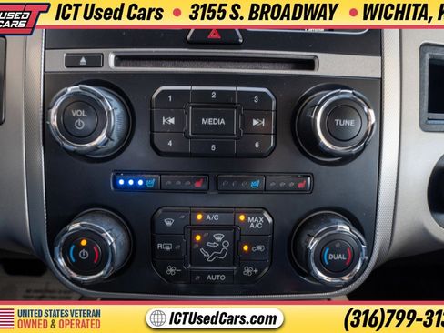 Used 2015 Ford Expedition EL XLT w/ Equipment Group 202A AWD/4WD image 16