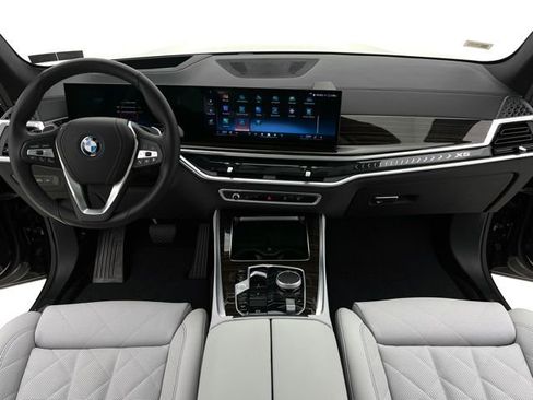 Certified 2026 BMW X5 xDrive50e w/ Climate Comfort Package AWD/4WD image 22