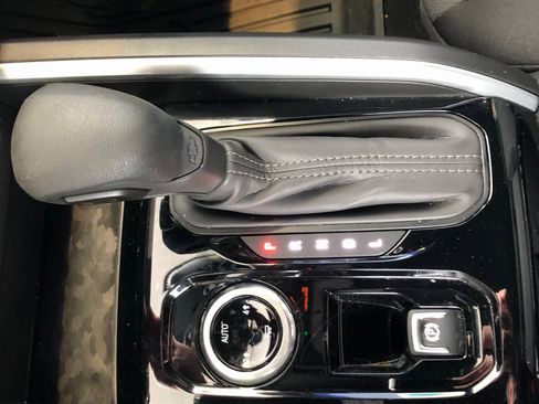 Certified 2024 Chevrolet Colorado W/T w/ WT Convenience Package II image 23