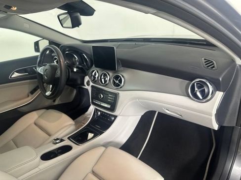 Used 2018 Mercedes-Benz GLA 250 4MATIC image 26