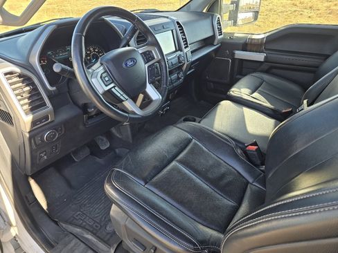 Used 2019 Ford F150 Lariat image 24