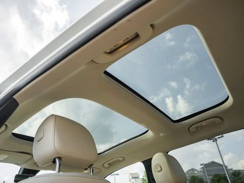 Certified 2022 Mercedes-Benz GLB 250 4MATIC image 33