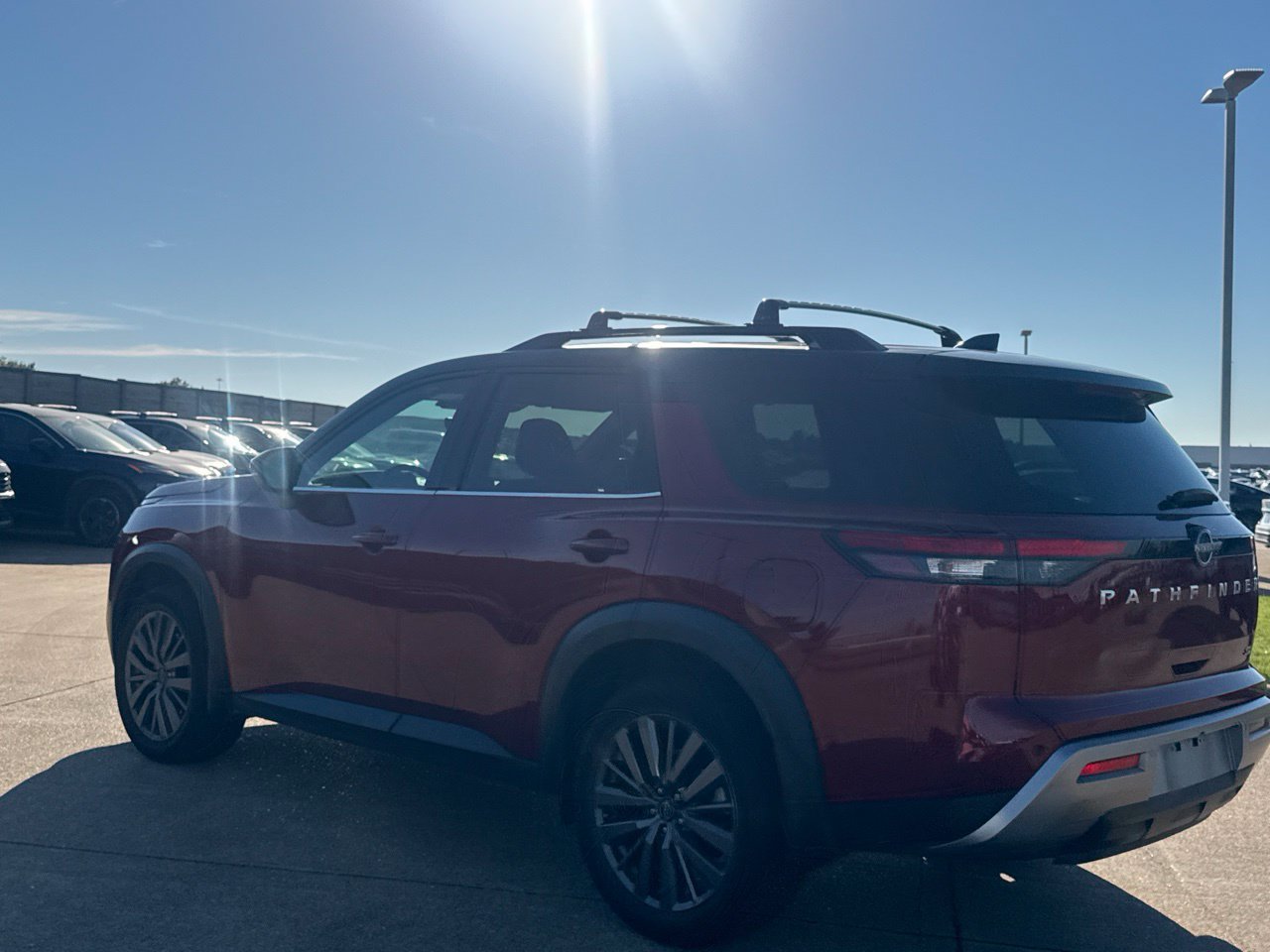 Certified 2024 Nissan Pathfinder SL w/ SL Premium Package FWD image 17