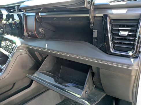 Certified 2024 GMC Sierra 2500 Denali Ultimate w/ Max Trailering Package AWD/4WD image 33