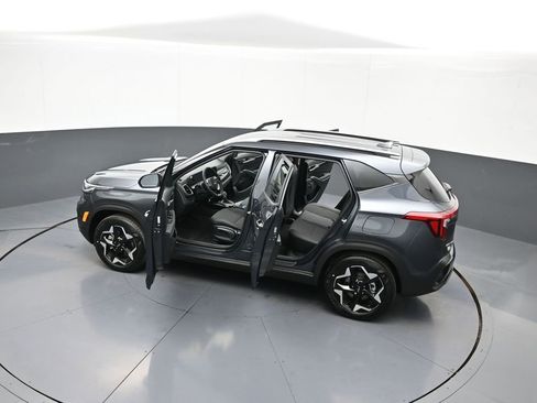 New 2025 Kia Seltos S image 43