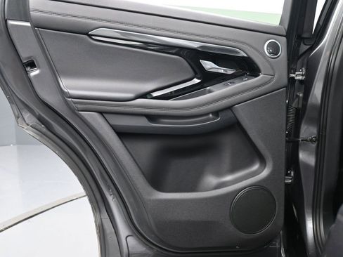Used 2020 Land Rover Range Rover Evoque SE image 19