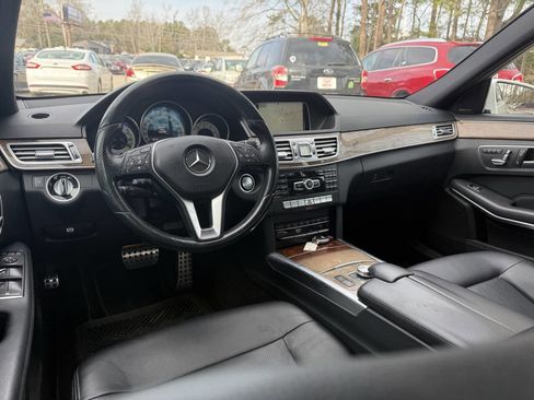 Used 2014 Mercedes-Benz E 350 4MATIC Sedan image 16