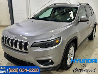 Used 2019 Jeep Cherokee Latitude w/ Popular Appearance Group