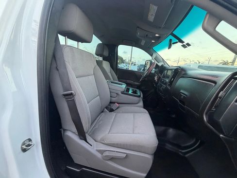 Used 2018 Chevrolet Silverado 2500 W/T image 15