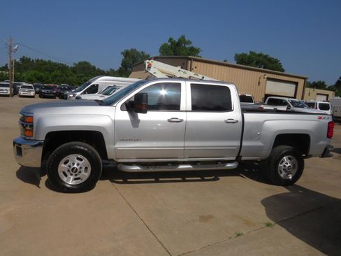 Used 2018 Chevrolet Silverado 2500 LT w/ All Star Edition image 31