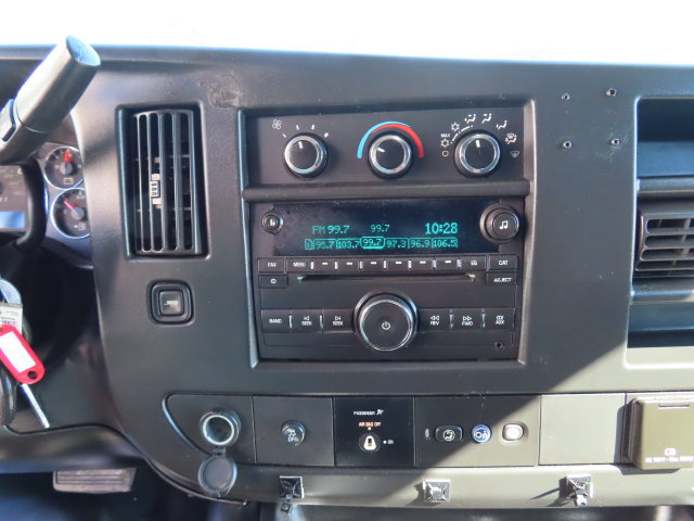 Used 2018 Chevrolet Express 2500 w/ Driver Convenience Package RWD image 17