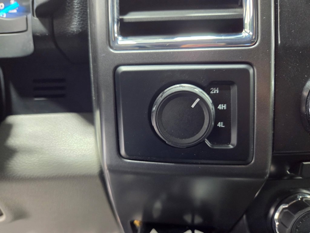 Used 2016 Ford F150 XLT AWD/4WD image 34