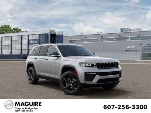 New 2026 Jeep Grand Cherokee Limited w/ Limited Altitude Package AWD/4WD image 5
