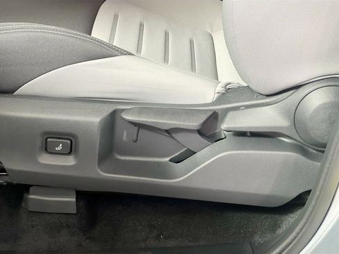 New 2025 Toyota Tacoma TRD Off-Road image 15