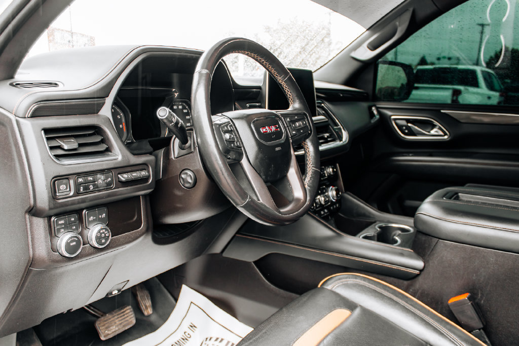 Used 2021 GMC Yukon AT4 w/ Technology Package AWD/4WD image 12