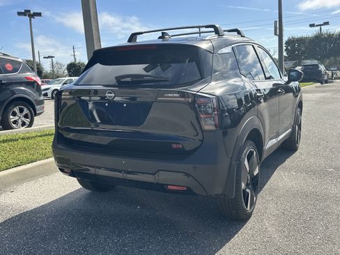 New 2026 Nissan Kicks SR FWD image 6