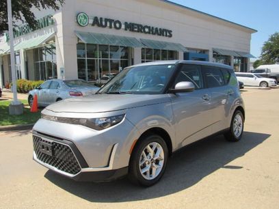 Used 2023 Kia Soul LX w/ Option Group 015