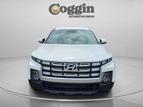 Certified 2025 Hyundai Santa Cruz SE FWD image 8