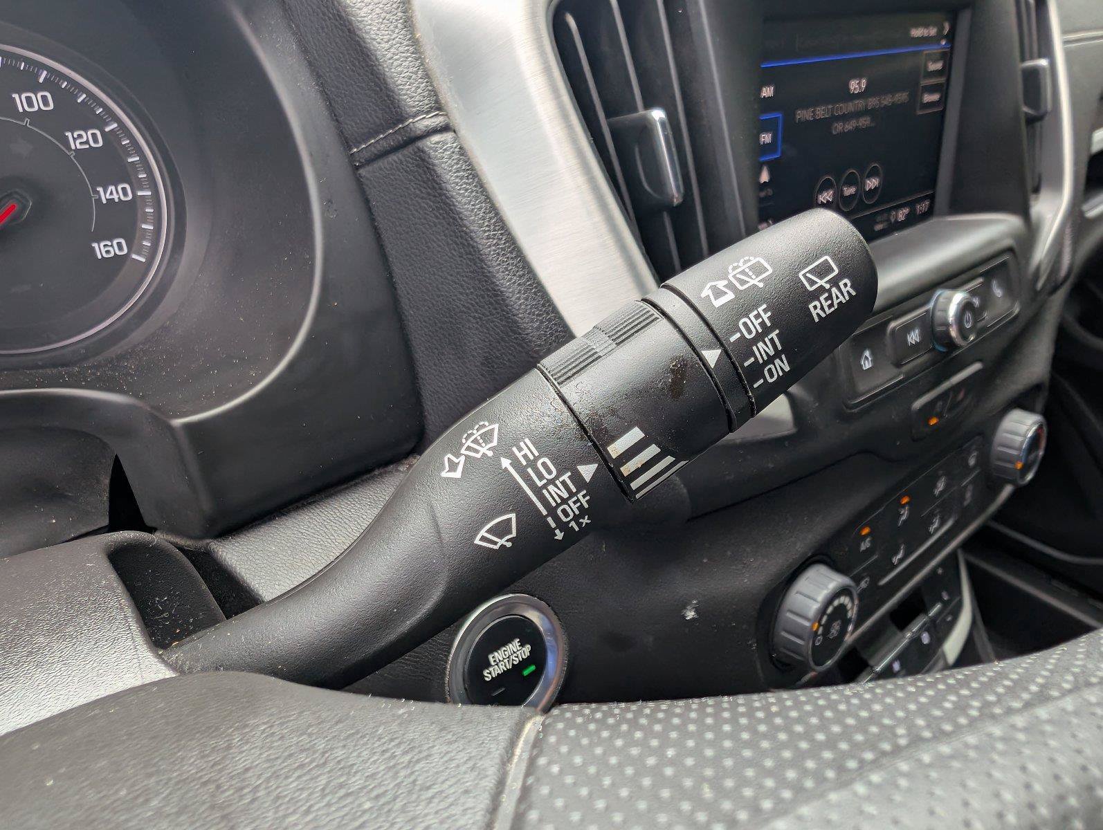Used 2024 GMC Terrain SLE AWD/4WD image 25