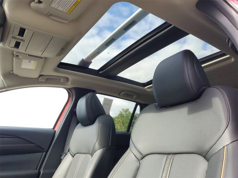 New 2025 MAZDA CX-50 AWD 2.5 Hybrid w/ Weather Package image 12