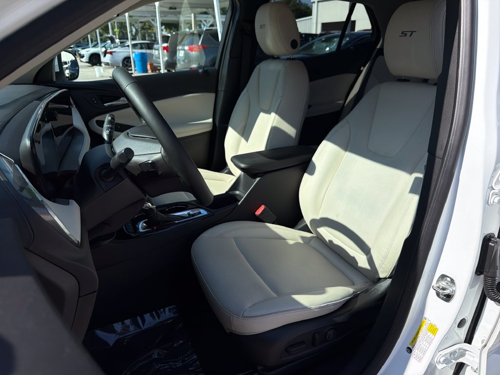 Used 2026 Buick Encore GX Sport Touring w/ Advanced Technology Package AWD/4WD image 30