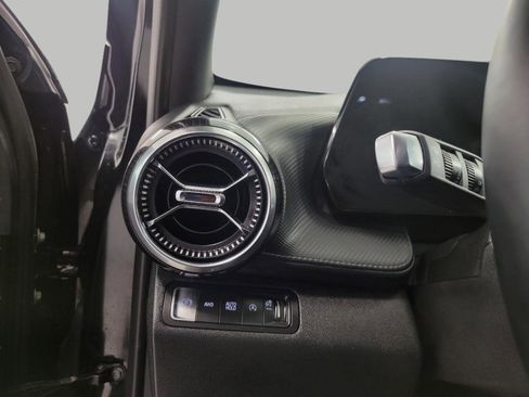 Used 2025 Chevrolet Equinox LT image 11