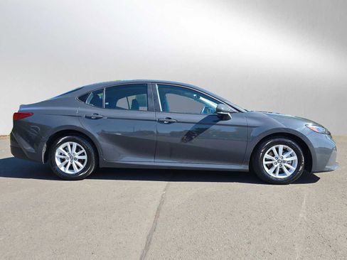 Used 2025 Toyota Camry LE FWD image 2