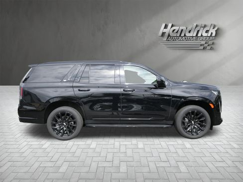 Used 2023 Cadillac Escalade Sport w/ LPO, ONYX Package AWD/4WD image 10