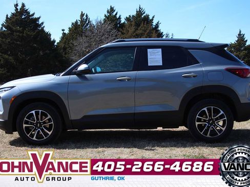 Used 2025 Chevrolet TrailBlazer LT image 6