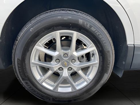 Used 2022 Chevrolet Equinox LT w/ LPO, Floor Liner Package image 38