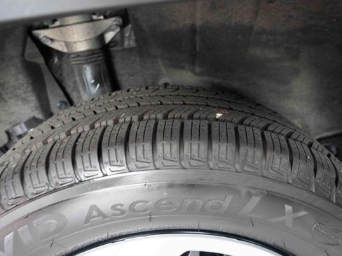 Used 2023 Toyota RAV4 LE FWD image 30