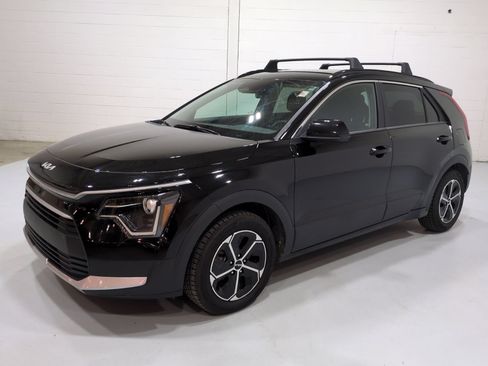 Certified 2024 Kia Niro LX FWD image 7