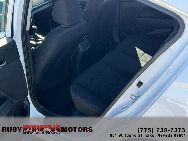 Used 2019 Hyundai Elantra SE w/ Cargo Package FWD image 18