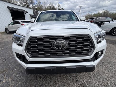 Used 2021 Toyota Tacoma TRD Off-Road w/ Technology Package image 38