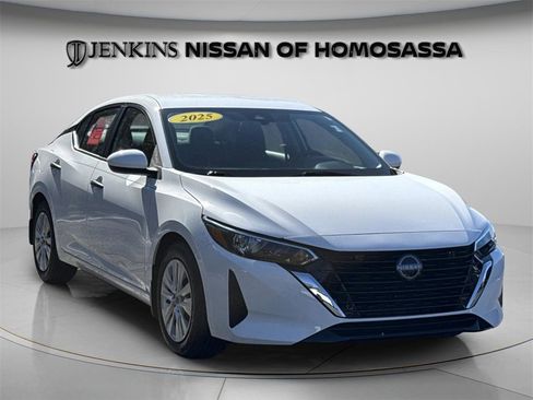 Certified 2025 Nissan Sentra S image 6