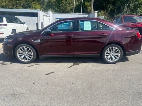 Used 2019 Ford Taurus Limited FWD image 4