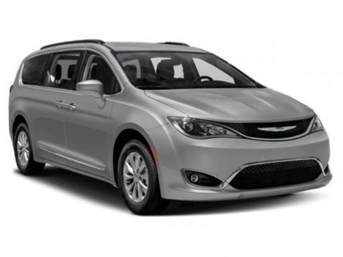 Used 2018 Chrysler Pacifica Touring-L Plus w/ Advanced Safetytec Group image 9