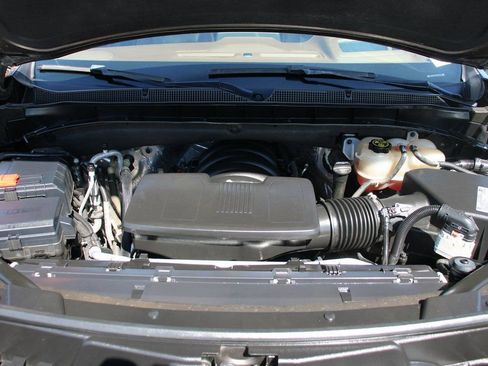 Used 2021 Chevrolet Suburban High Country w/ Premium Package image 15