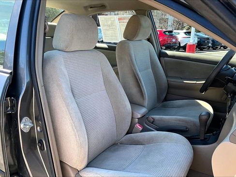 Used 2006 Toyota Corolla LE image 7