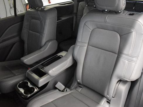 Used 2020 Lincoln Aviator Reserve w/ Equipment Group 202A AWD/4WD image 7