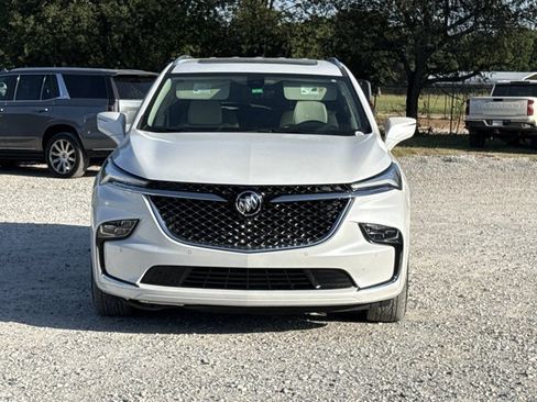 Used 2023 Buick Enclave Avenir w/ Avenir Technology Package AWD/4WD image 2