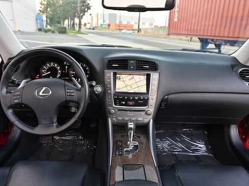 Used 2010 Lexus IS 250C RWD image 14