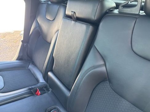 Used 2020 Jeep Cherokee Latitude Plus image 26