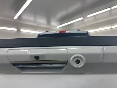 Used 2021 Ford F150 Lariat image 16